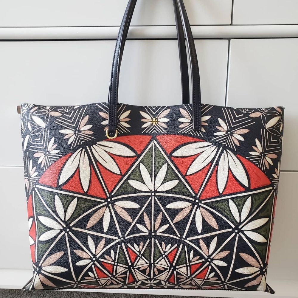 ❗SOLD❗VGUC Tory Burch Kerrington Tote
